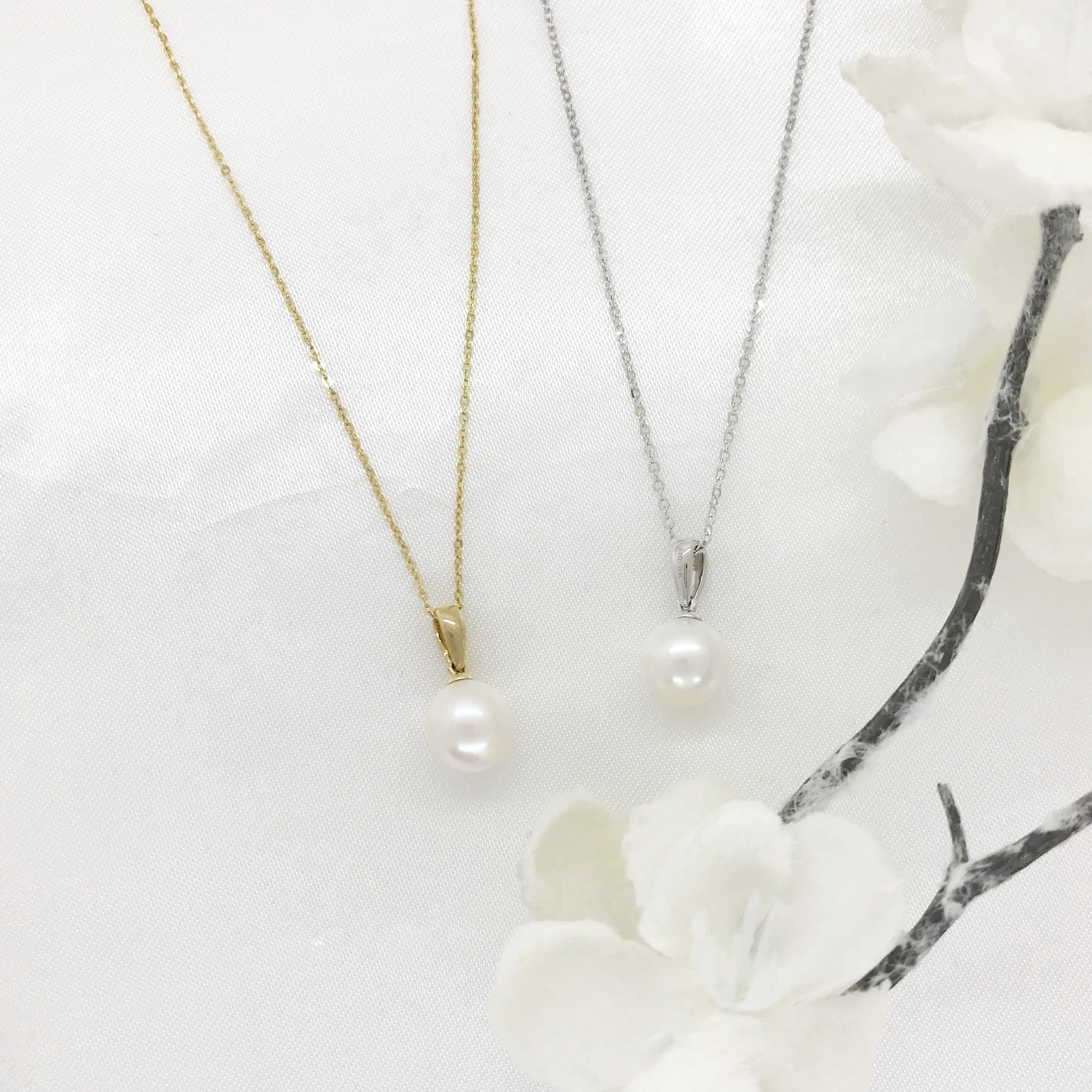 10k Gold Freshwater Pearl Necklace