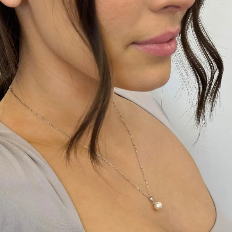 10k Gold Freshwater Pearl Necklace