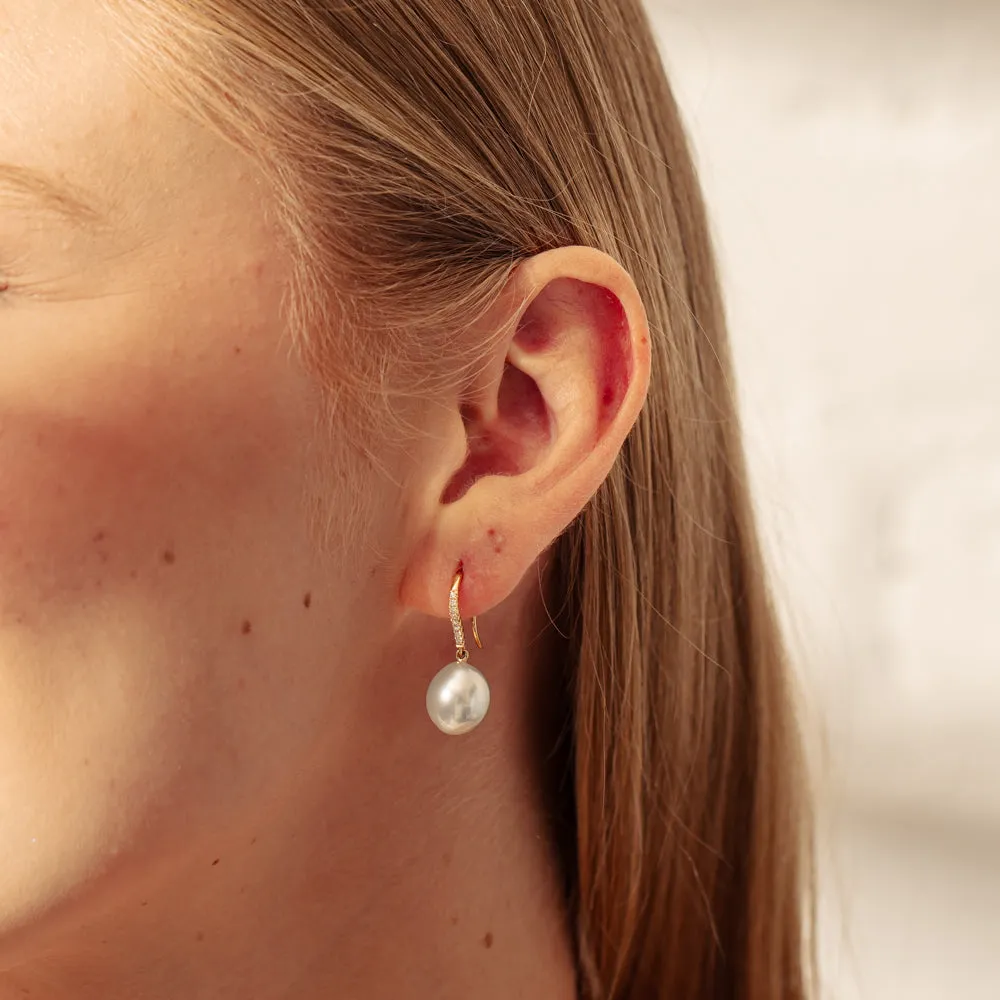 18ct Yellow Gold South Sea Pearl & Diamond Earrings