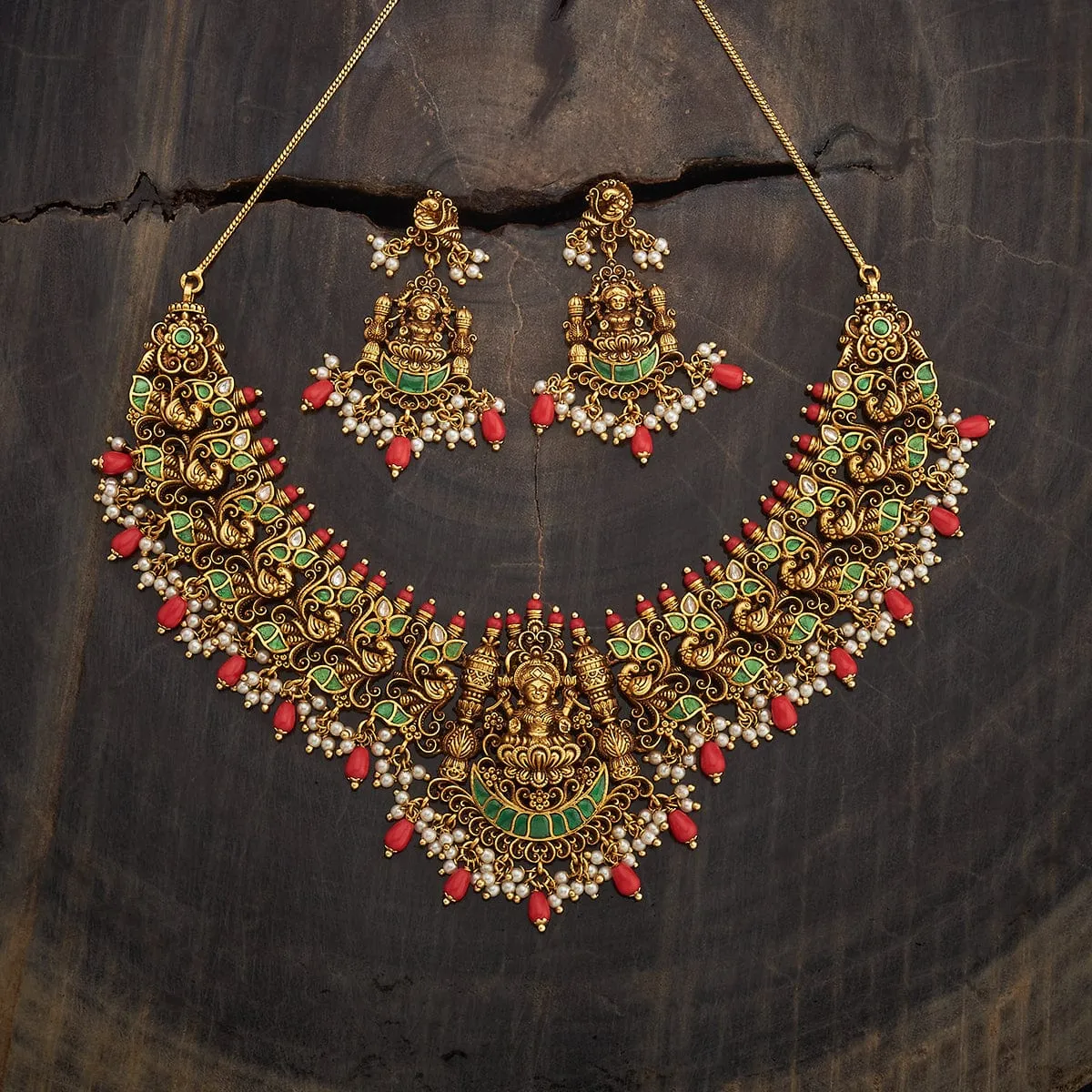 Antique Necklace 182537