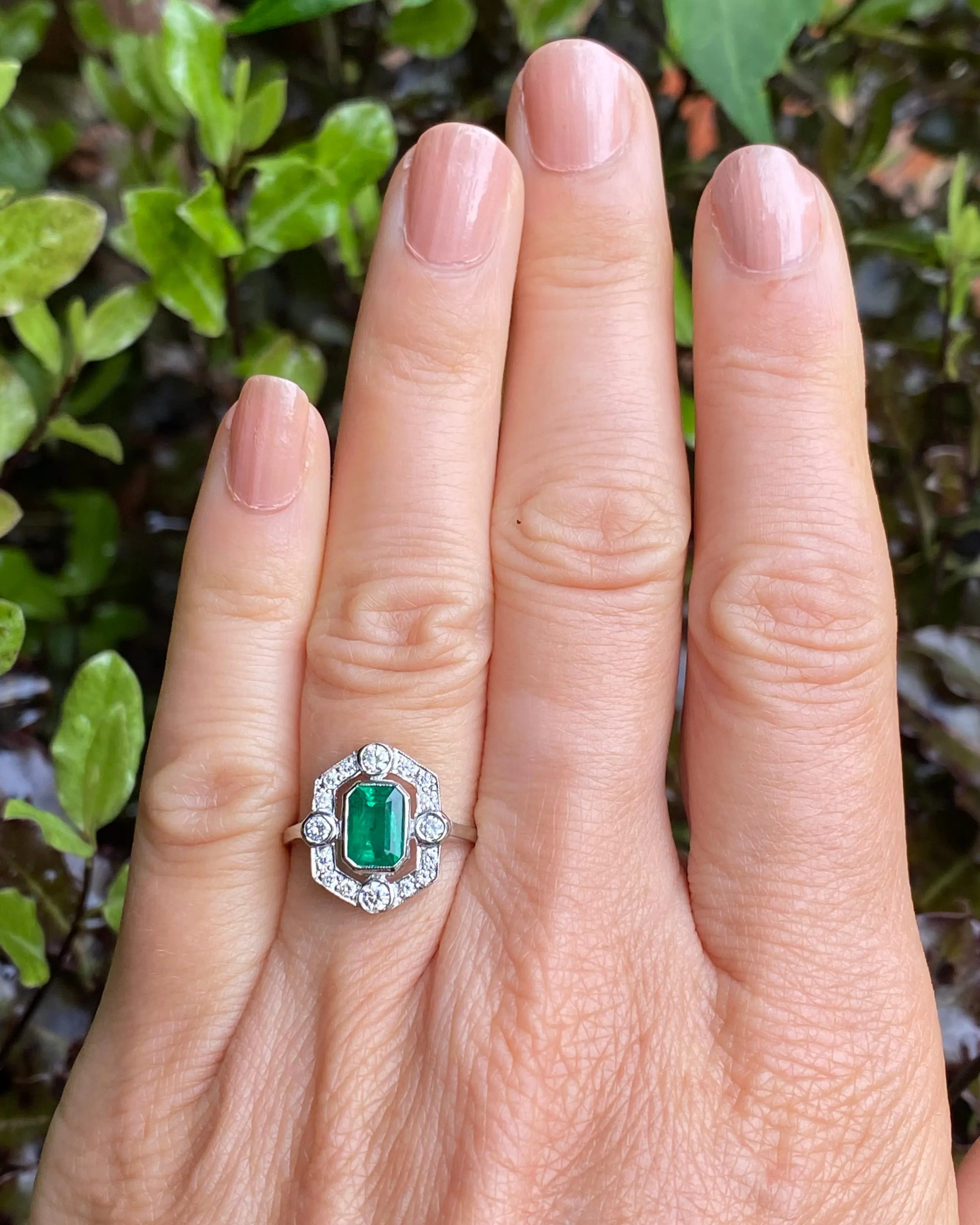 Art Deco Emerald and Diamond Cluster Ring Platinum 0.50ct   1.15ct