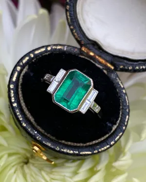 Art Deco Emerald and Diamond Platinum Ring 0.25ct   1.60ct