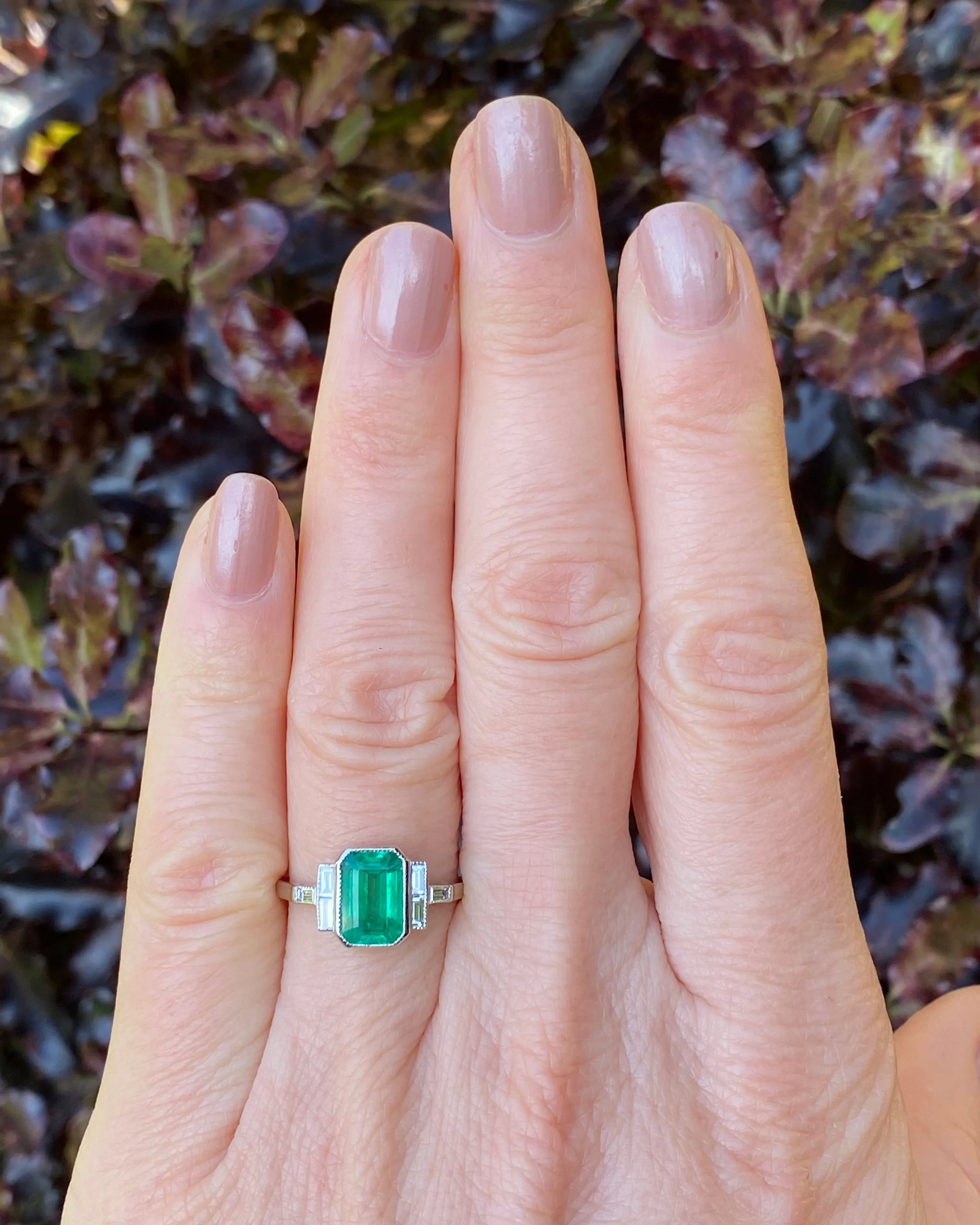 Art Deco Emerald and Diamond Platinum Ring 0.25ct   1.60ct