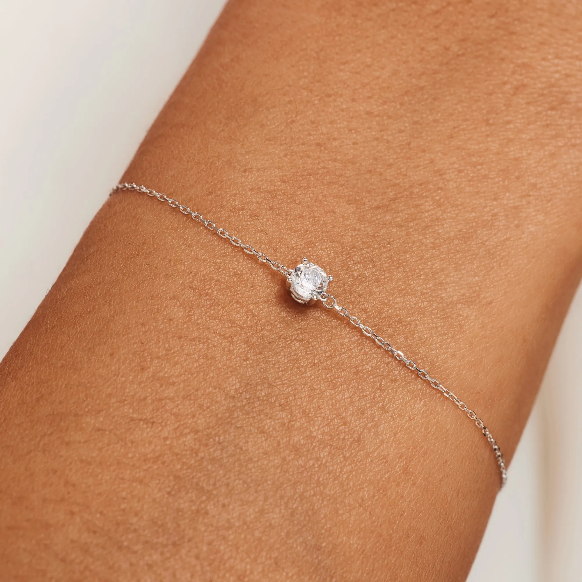 Cadeau d'Isabel 14 karat white gold necklace & bracelet with zirconia