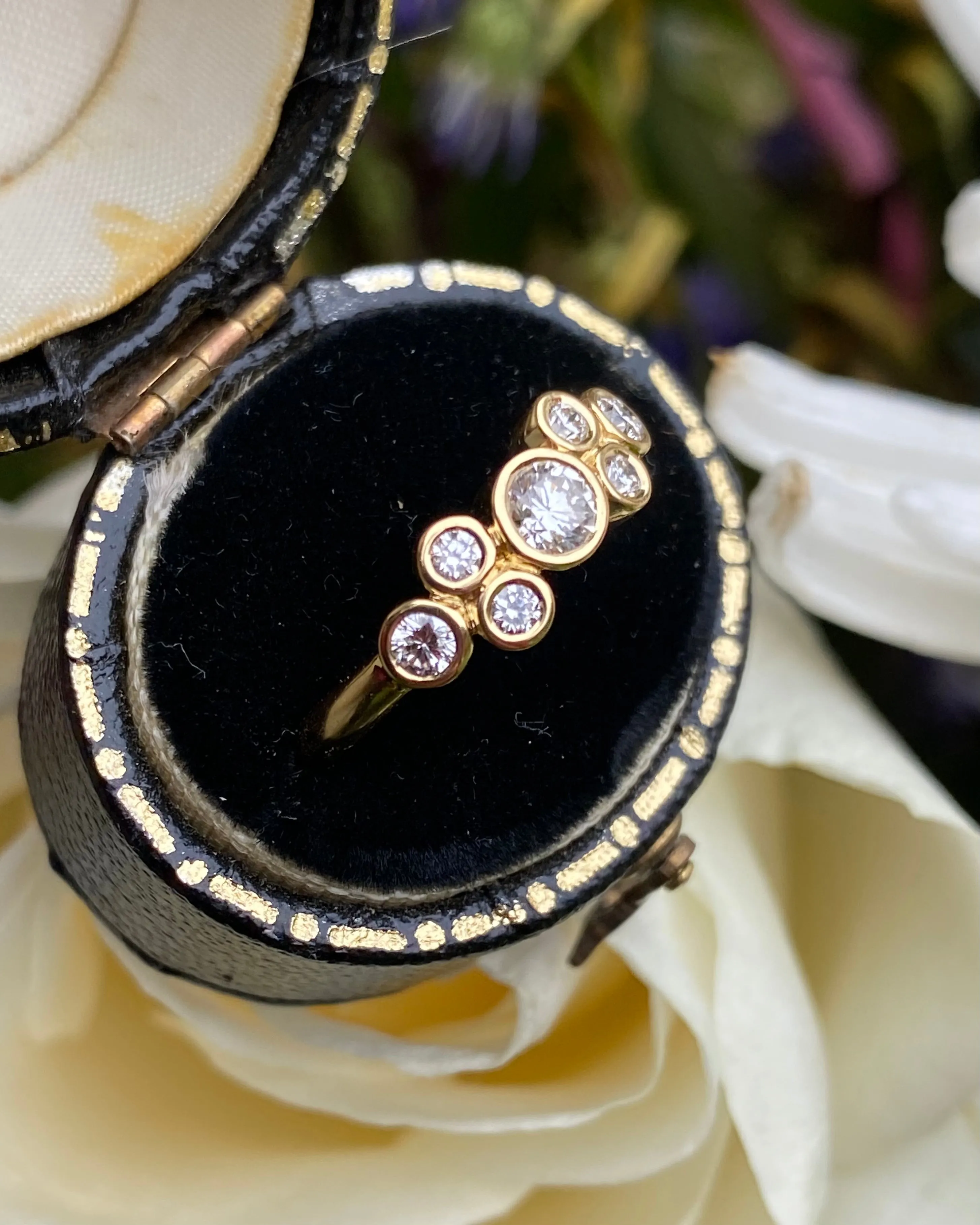 Contemporary Seven Stone Diamond Ring 0.48ct 18ct Yellow Gold
