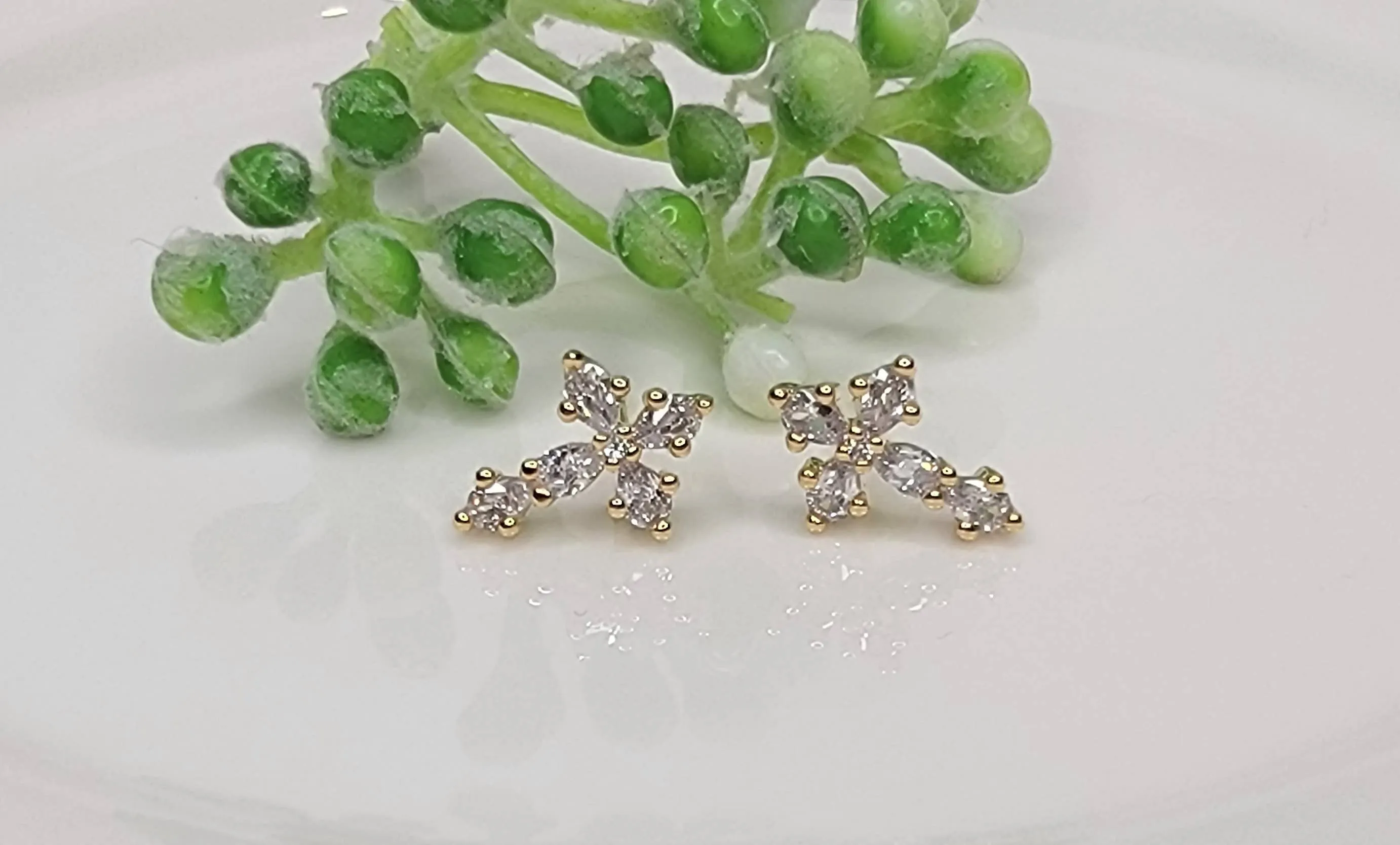 CROSS POST EARRINGS Silver