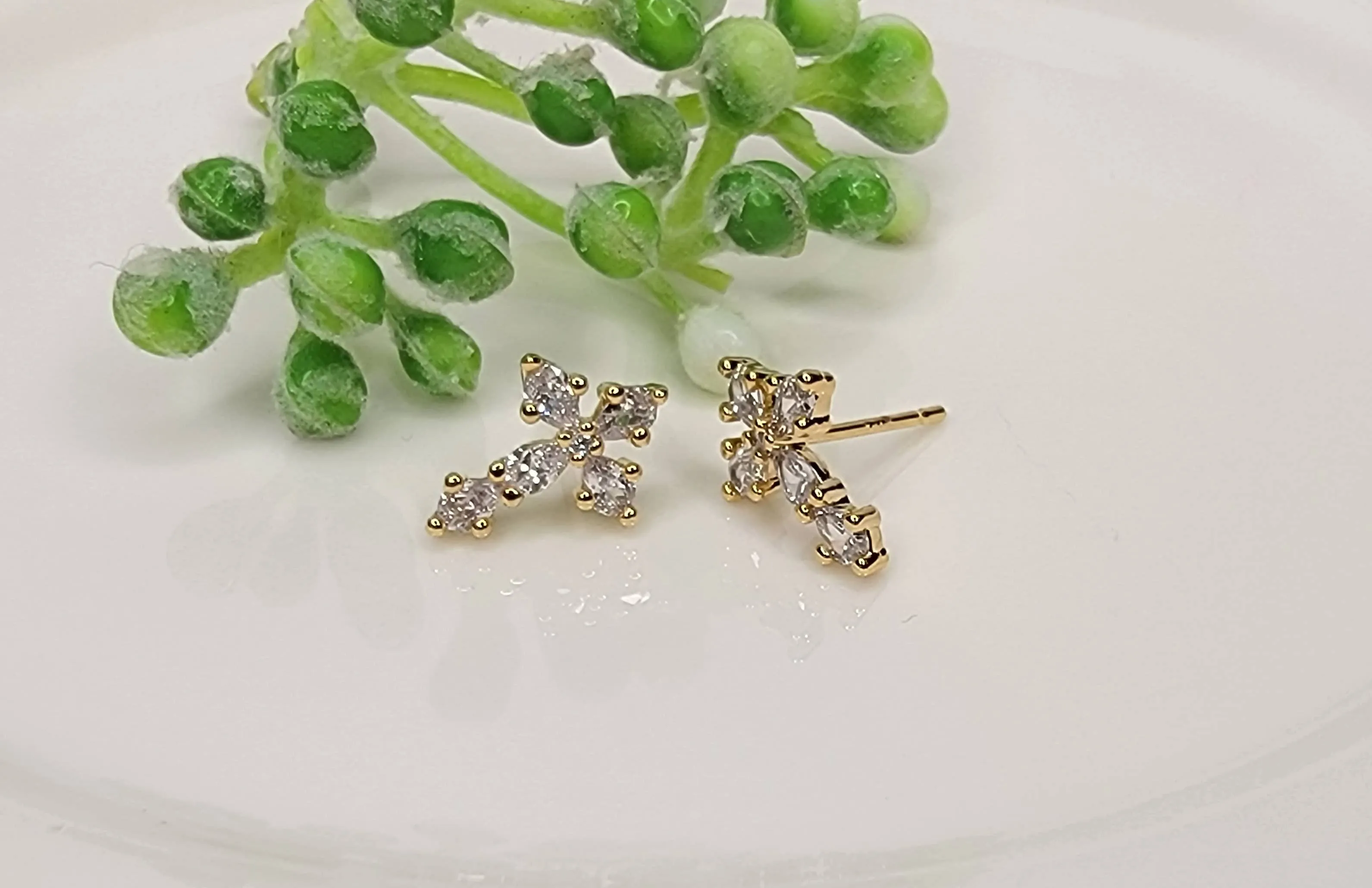 CROSS POST EARRINGS Silver