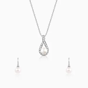 Dazzling Pearl Set with Link Chain