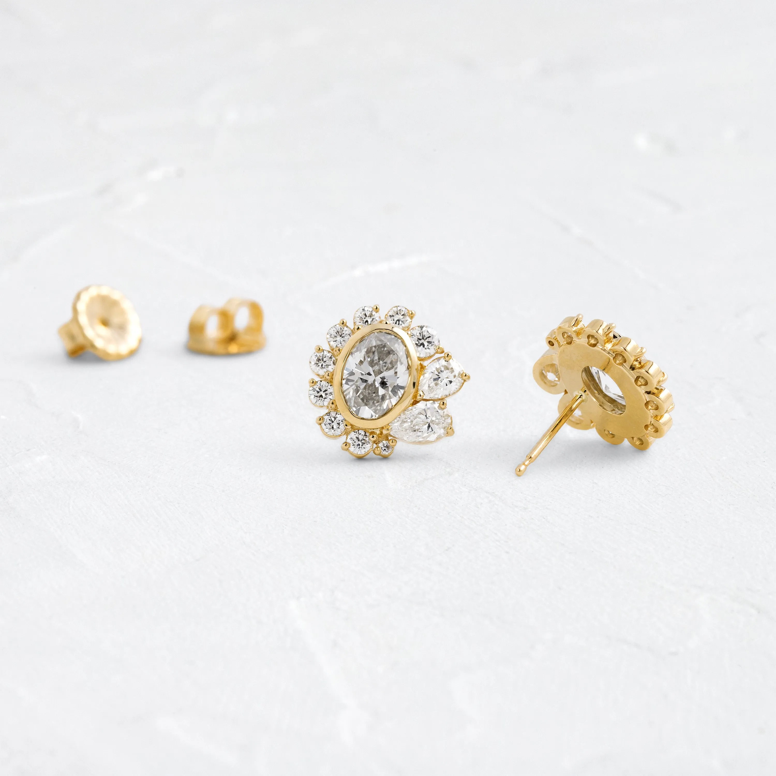 Embroidery Bezel Studs, Oval Cut