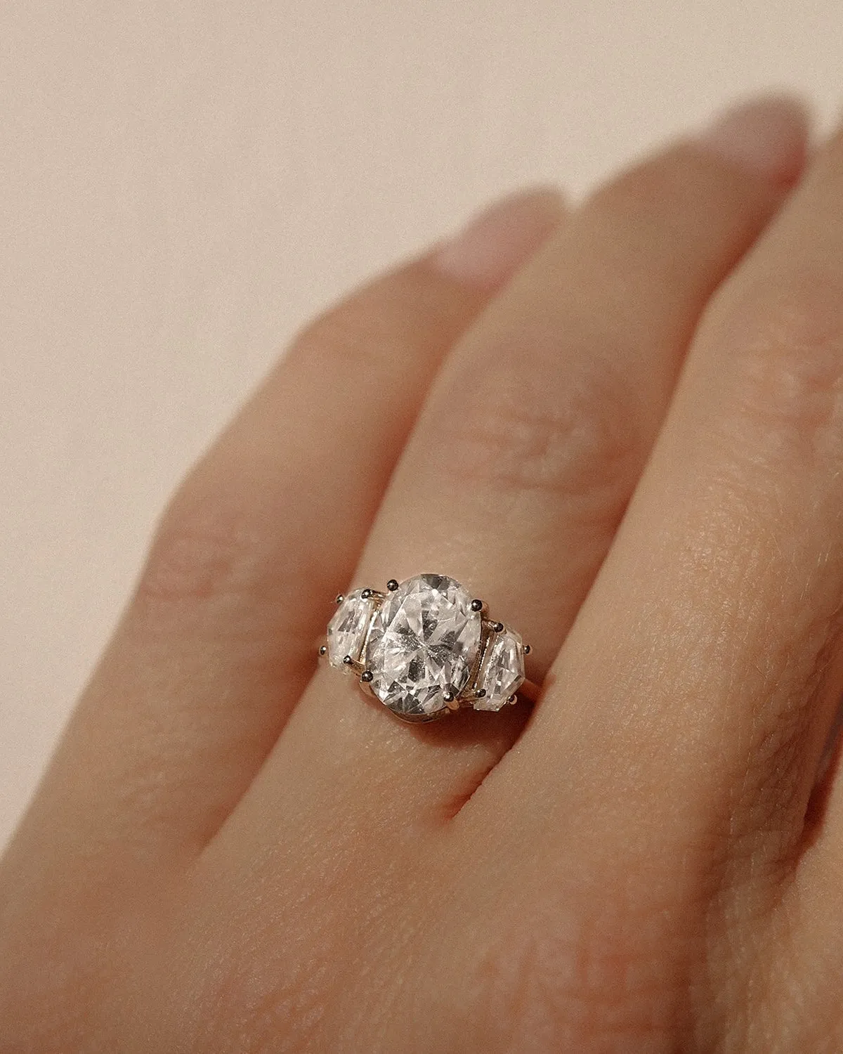 Epaulette Ring