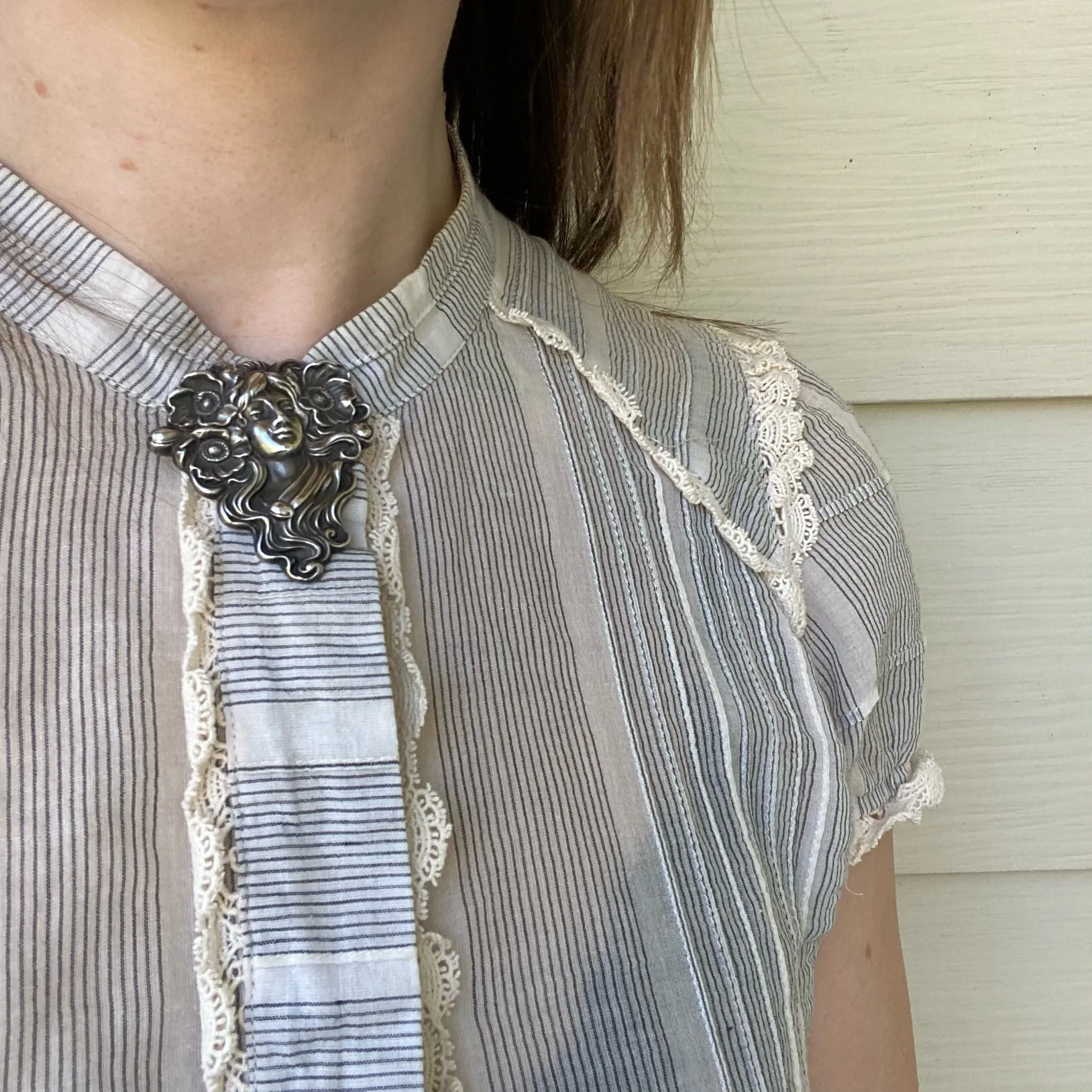 Exquisite Art Nouveau Repouss?? Silver Woman & Poppy Brooch