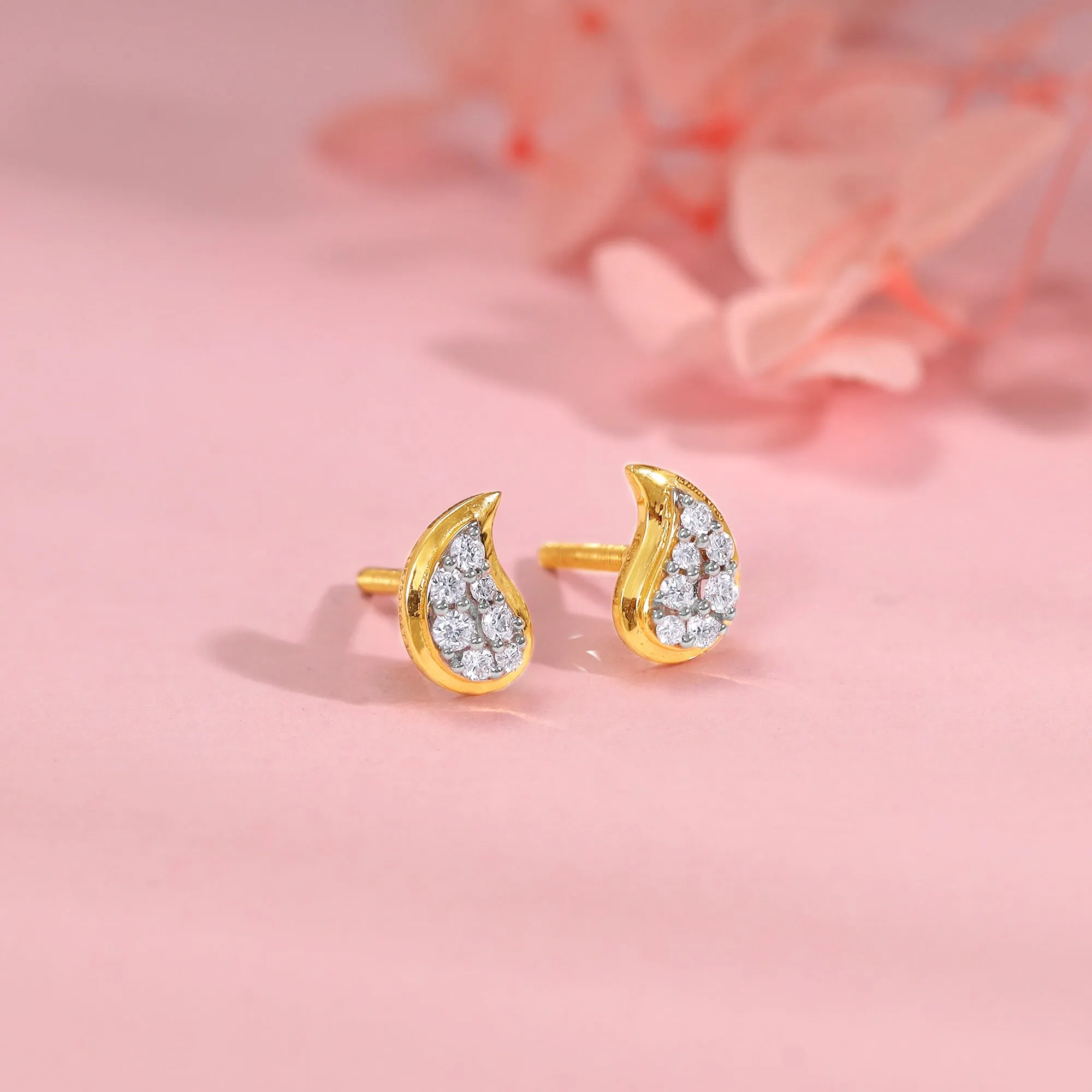 Gold Mango Gleam Diamond Earrings