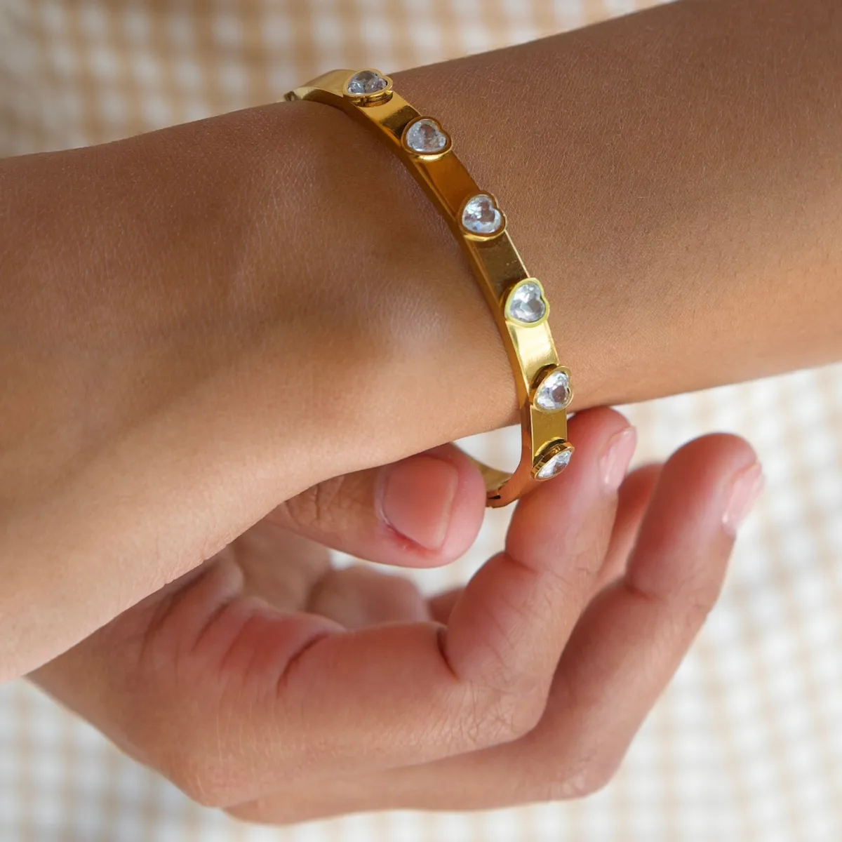 Leslie Heart Bangle Bracelet