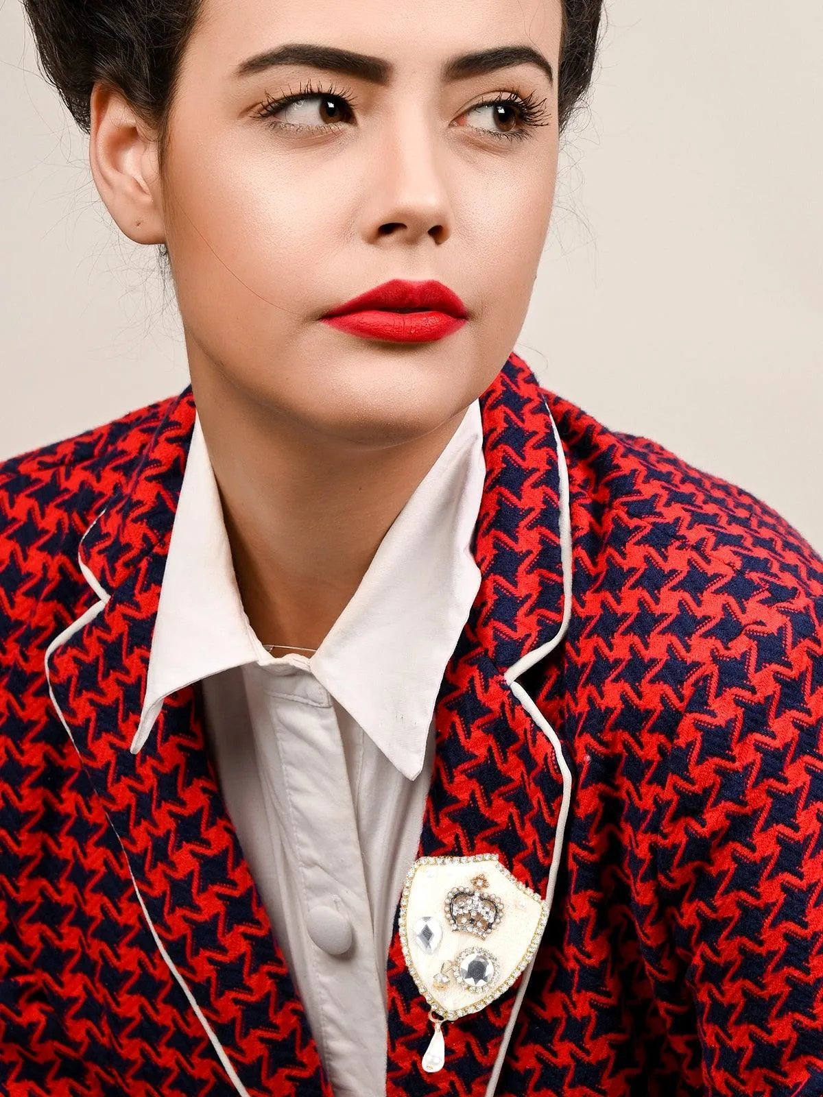 Odette Women White Metal Brooch