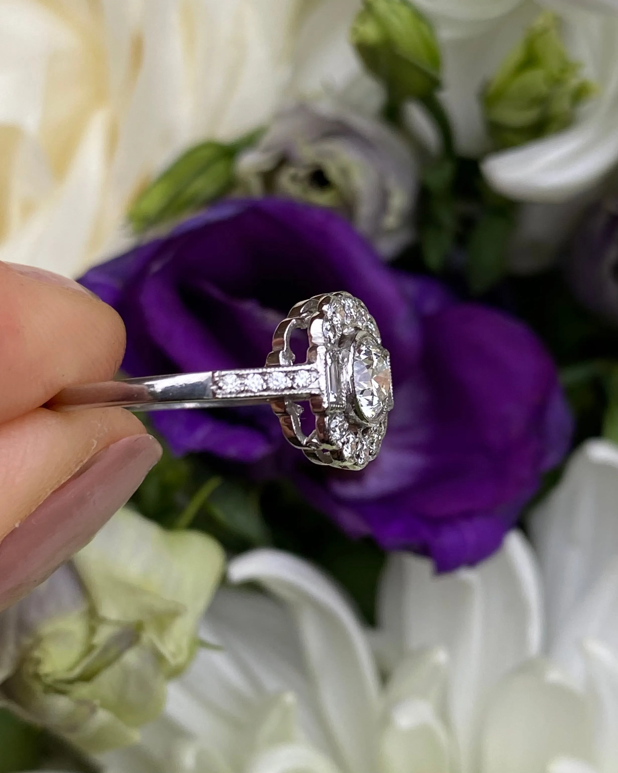 Pretty Diamond Daisy Cluster Ring 0.85ct Platinum