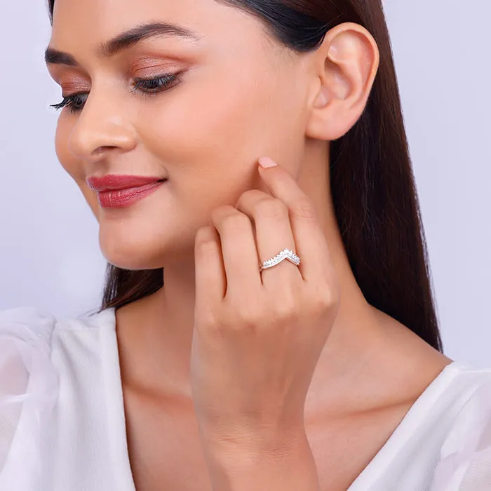 Silver Tiara Vanki Ring