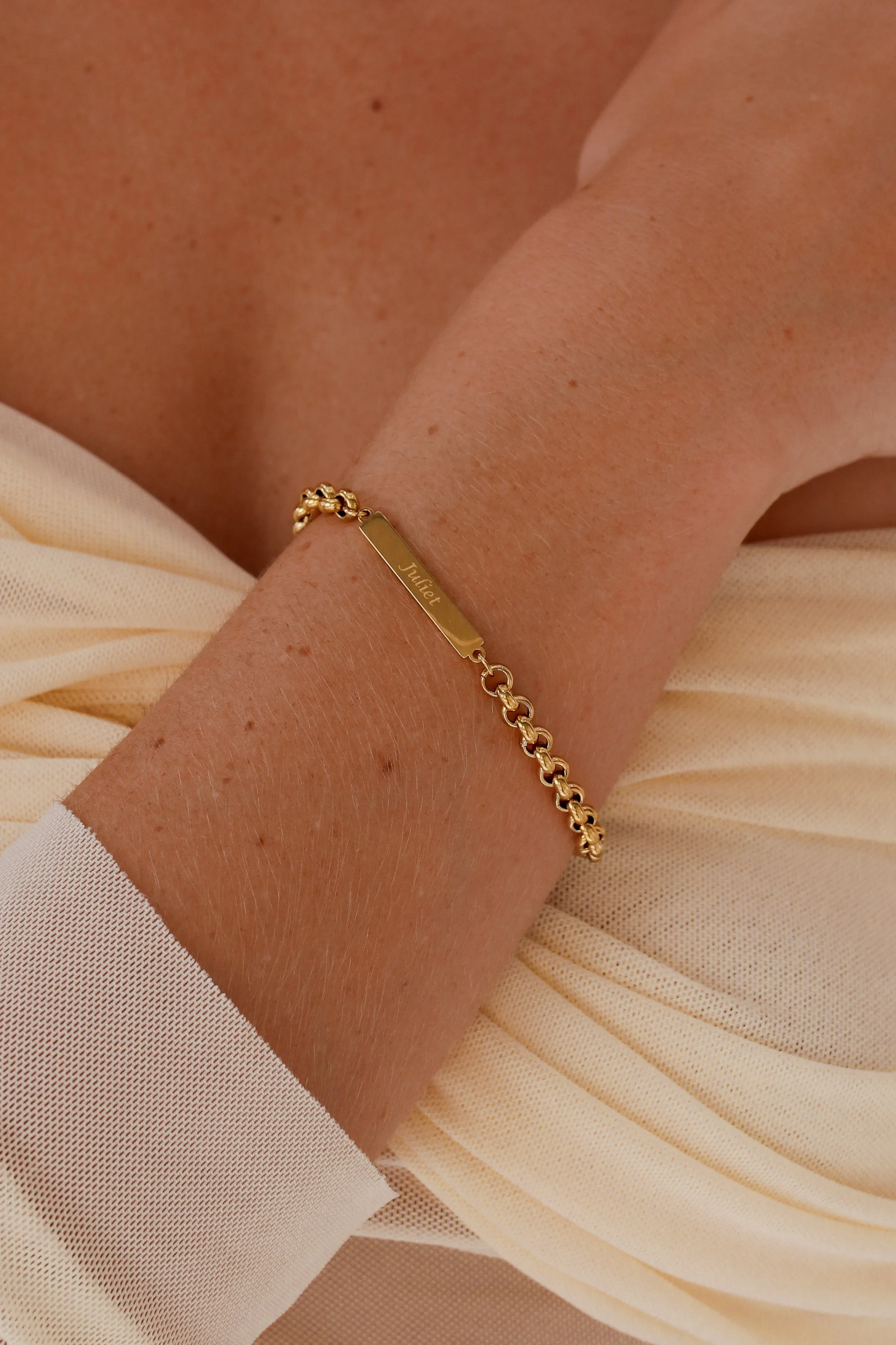 Tammy - Stainless Steel Engraved Bar Bracelet