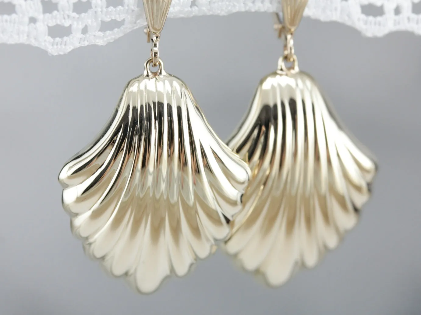 Vintage Yellow Gold Drop Earrings